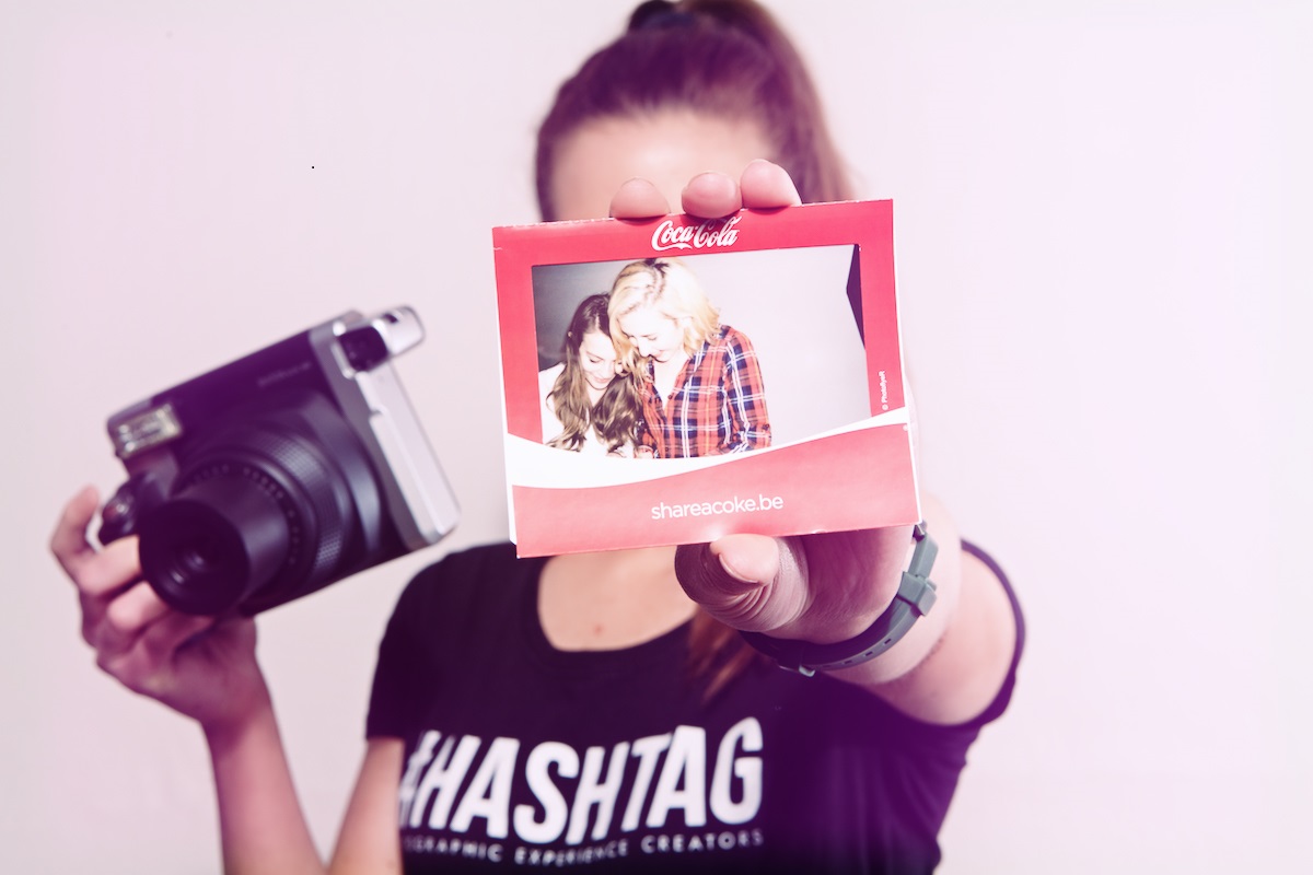 coca_cola_Girl
