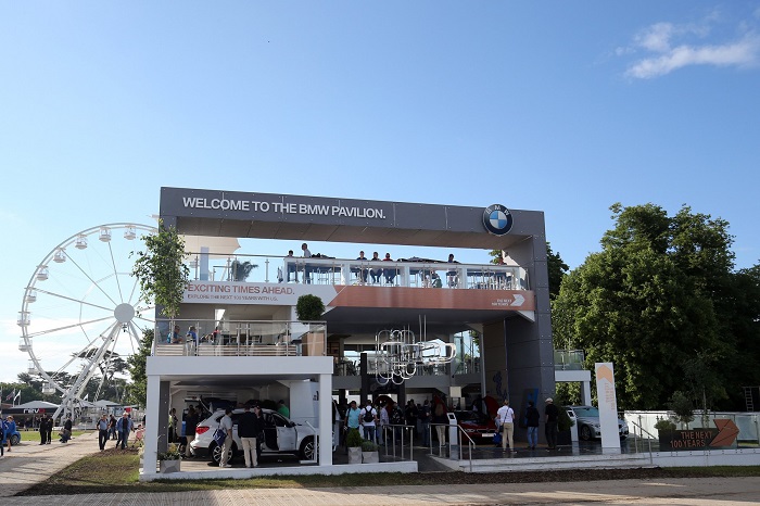 bmw-main-stand-gfos-little